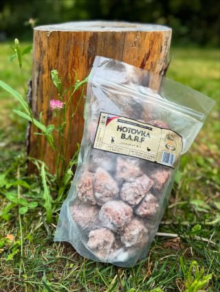 B.A.R.F Zvěřinová hotovka Hotovka, která se postará o kompletní misku: 🐾 zvěřinové maso bohaté na bílkoviny, vitamíny...